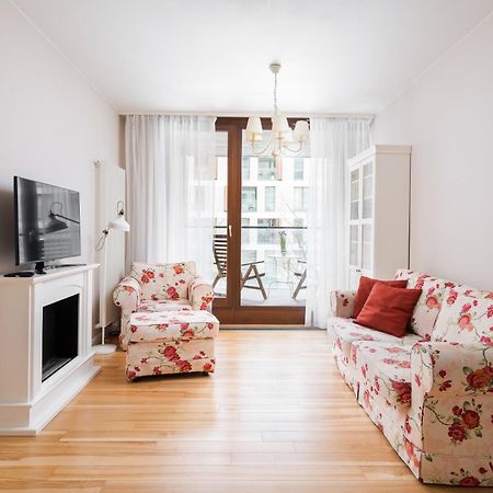 Aparthotel Kolejowa Apartamenty Warsaw Luaran gambar