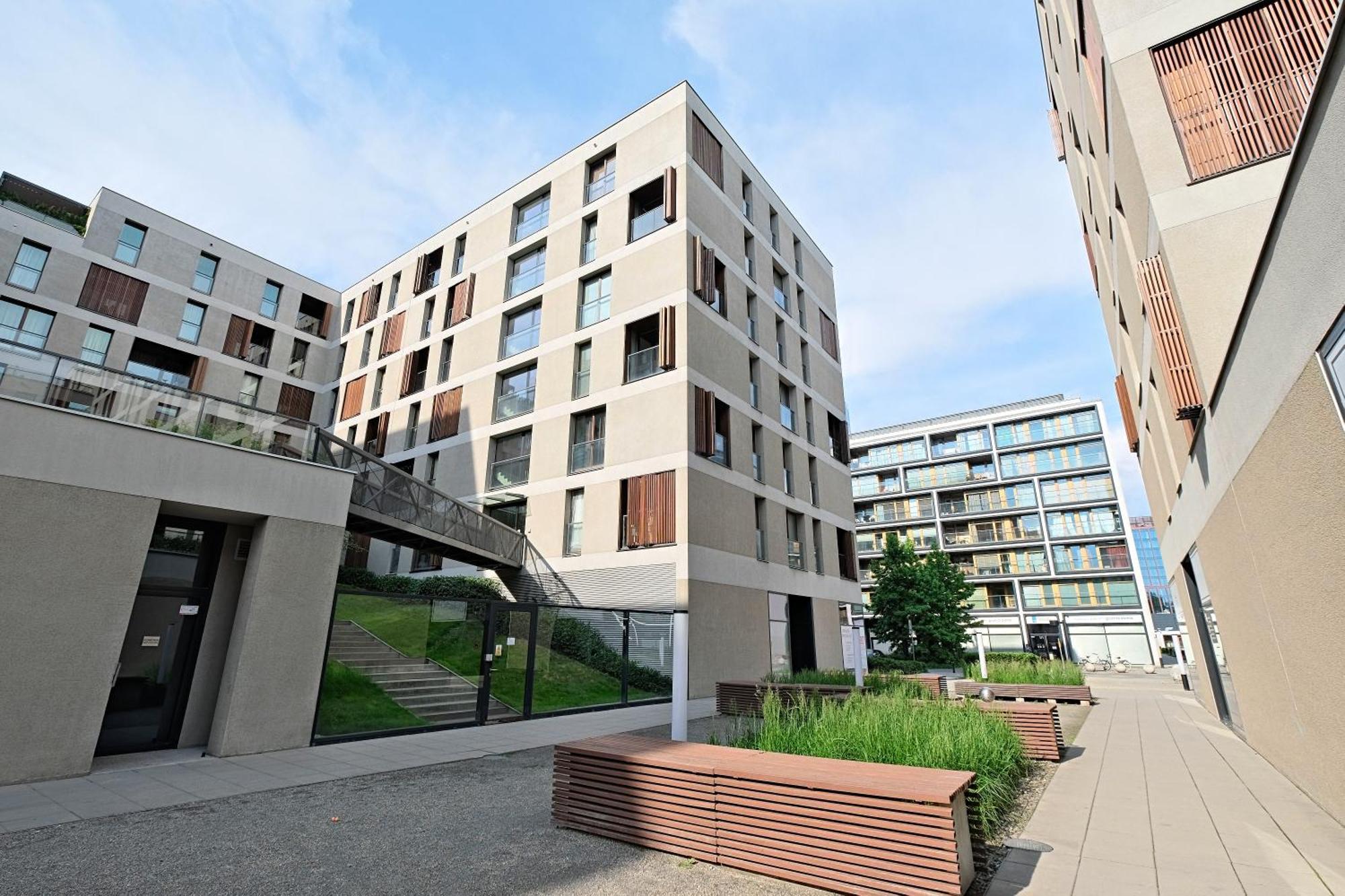 Aparthotel Kolejowa Apartamenty Warsaw Luaran gambar