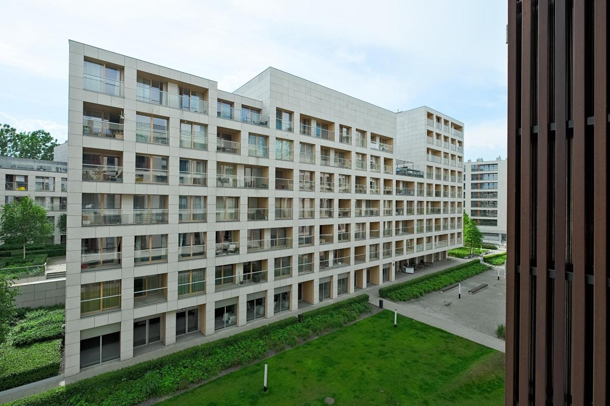 Aparthotel Kolejowa Apartamenty Warsaw Luaran gambar